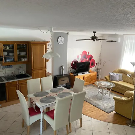 Сasa de vacaciones Süti Balatonmáriafürdő